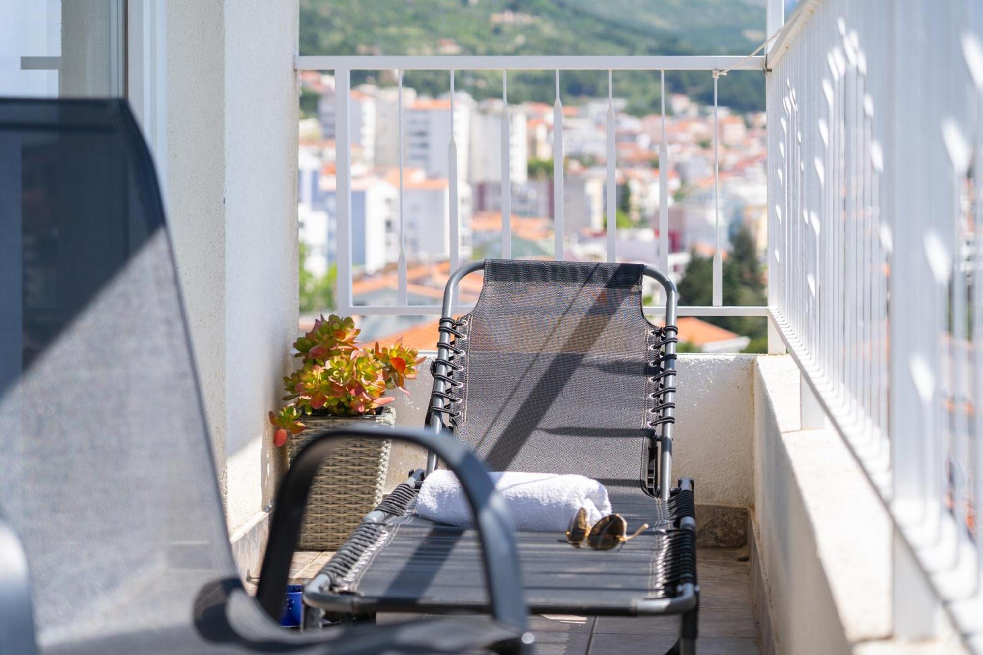 Apartment 30 M From Beach,Makarska,Marija Экстерьер фото