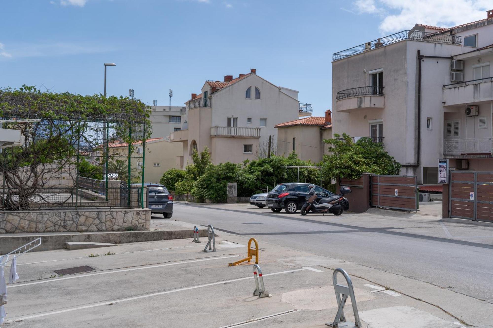 Apartment 30 M From Beach,Makarska,Marija Экстерьер фото