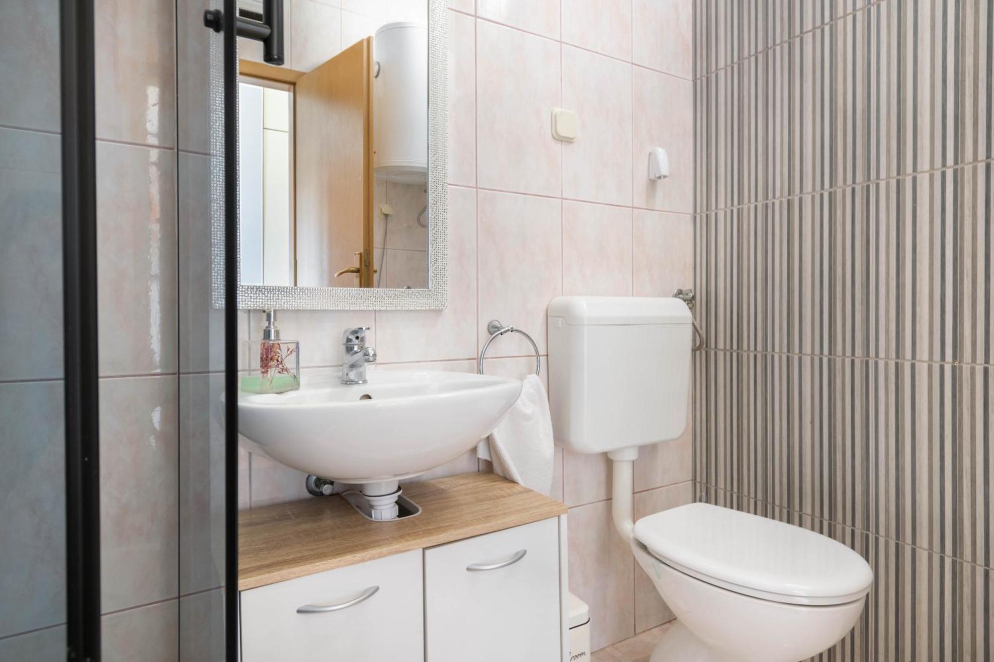 Apartment 30 M From Beach,Makarska,Marija Экстерьер фото