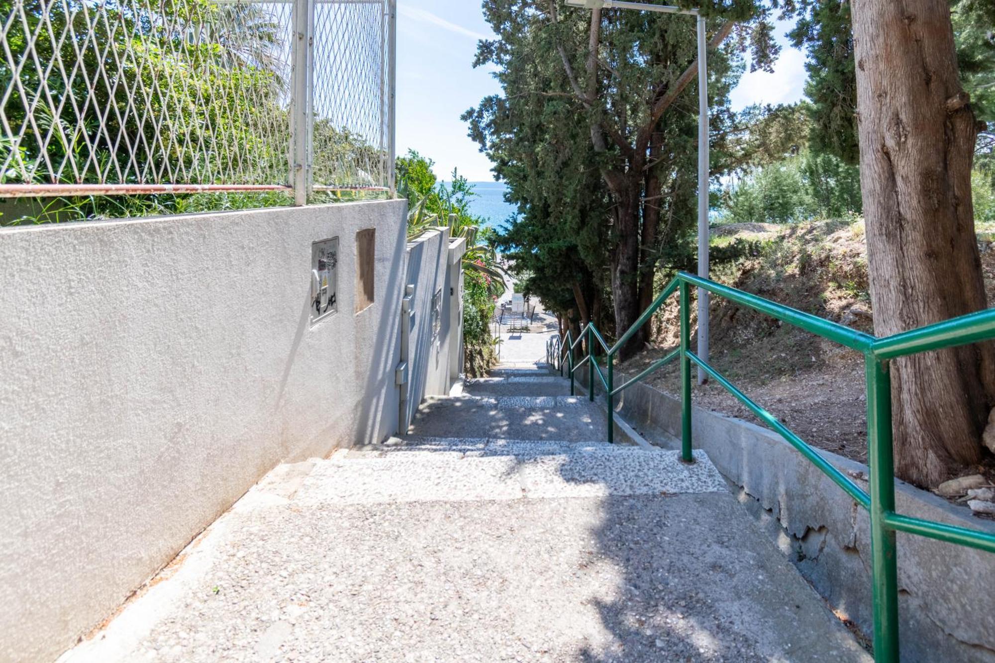 Apartment 30 M From Beach,Makarska,Marija Экстерьер фото